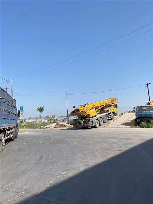 衡山县25吨吊车的租赁价格大概是多少？