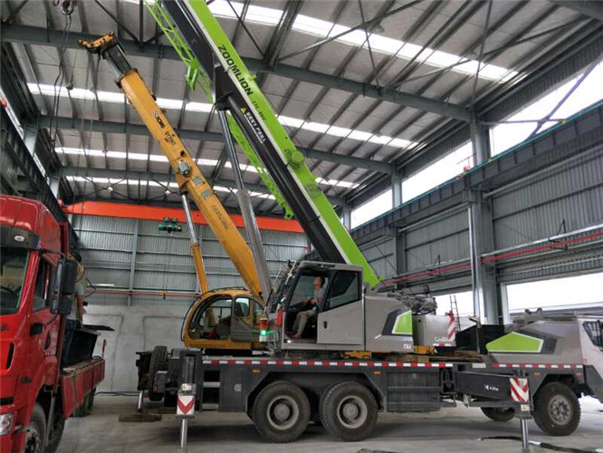 衡山县高空车出租需要注意哪些安全事项？