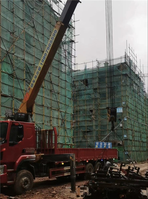 衡山县“慢工细活”—— 吊车的 “微动控制” 技术