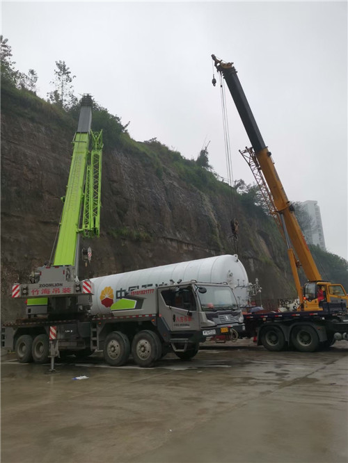 衡山县“不怕风雨冻”—— 吊车的 “恶劣环境适应” 技术