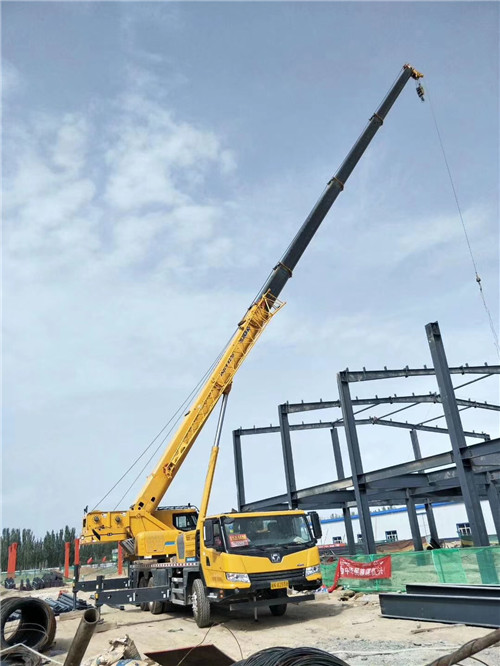 衡山县超高层建筑钢结构吊装案例